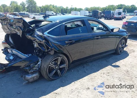 2025 Honda Accord Hybrid Sport z USA, uszkodzony, nr VIN 1HGCY2F5XSA018461